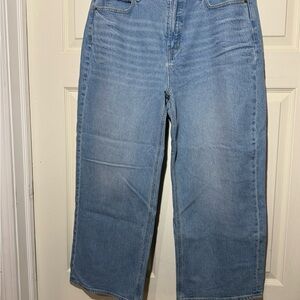 Old Navy Straight-Leg Women's Jeans - Light Blue Denim